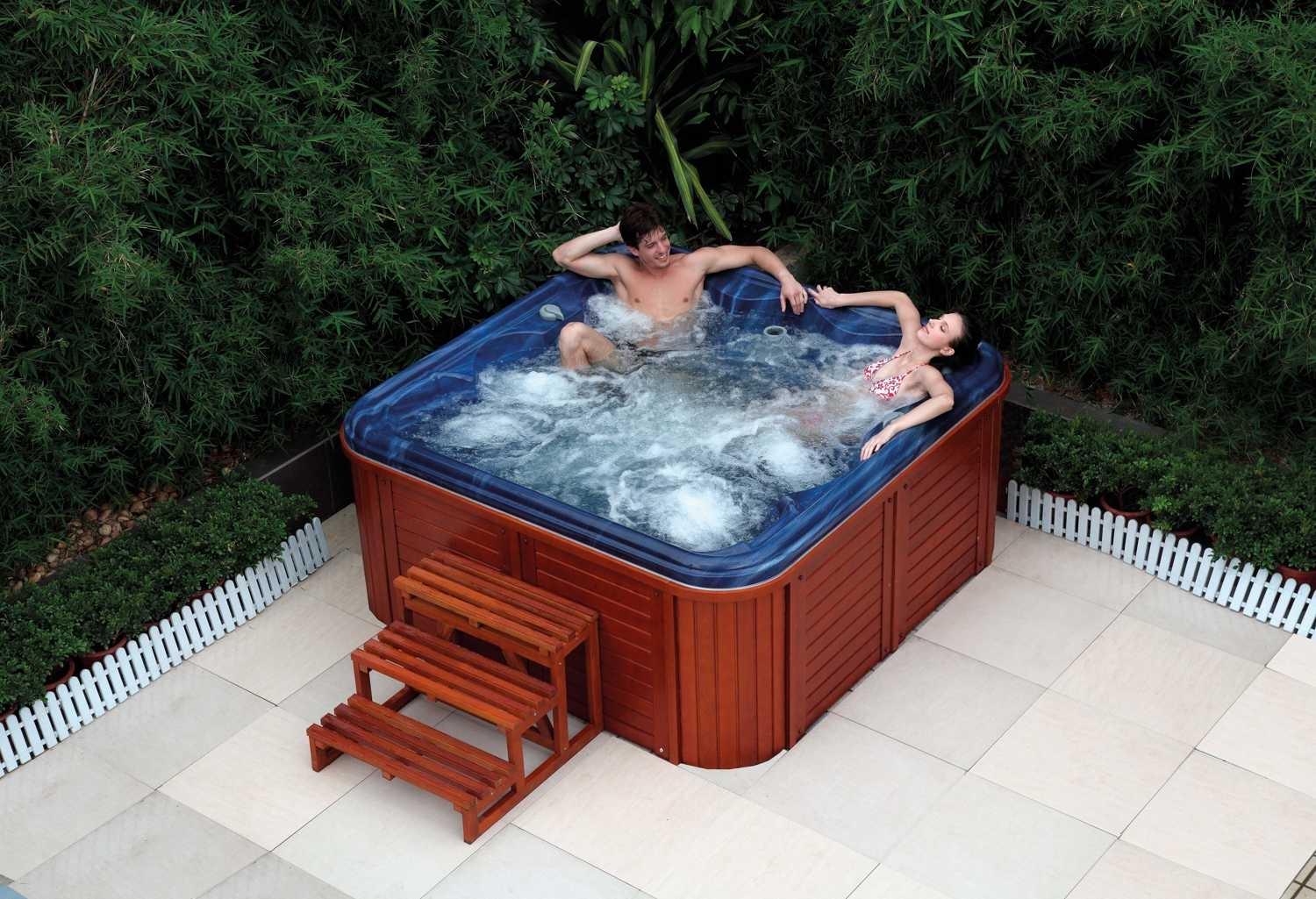 Vasca idromassaggio da esterno jacuzzi Aquamarine