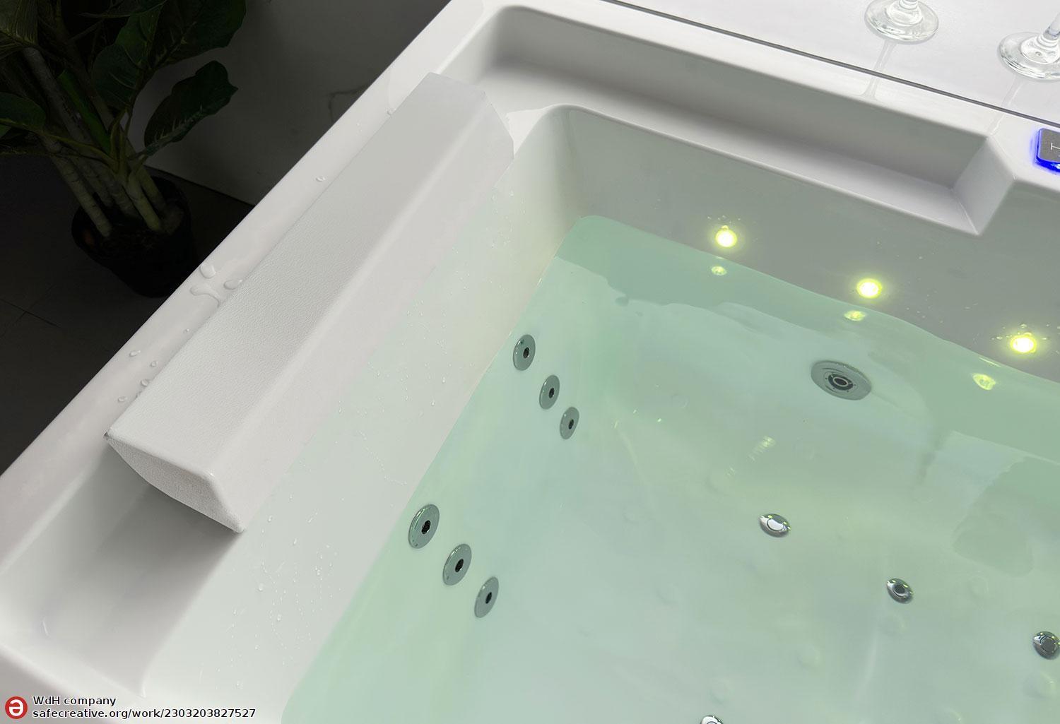 Vasca idromassaggio jacuzzi HIDRA