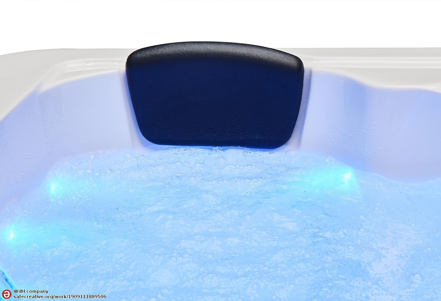 Vasca idromassaggio da esterno jacuzzi Essence