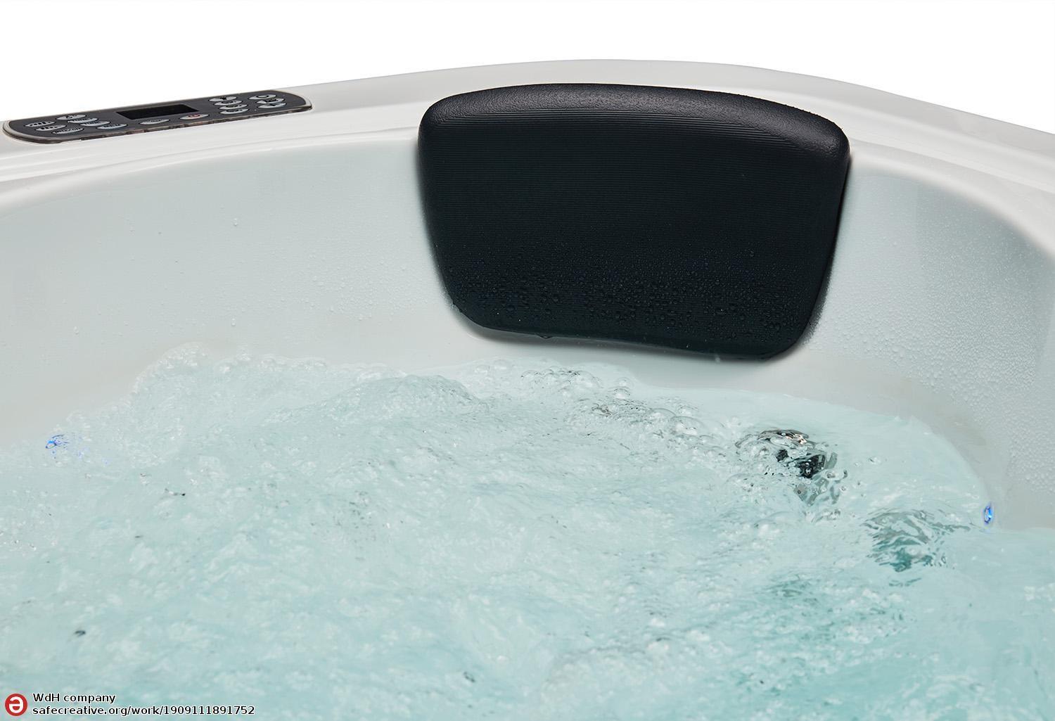 Vasca idromassaggio da esterno jacuzzi Luminary