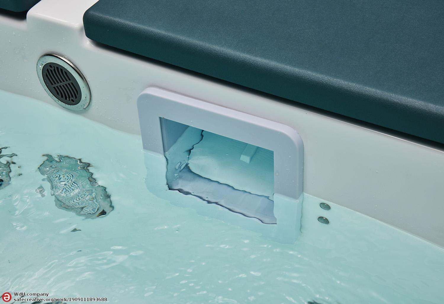 Vasca idromassaggio da esterno jacuzzi Crystal