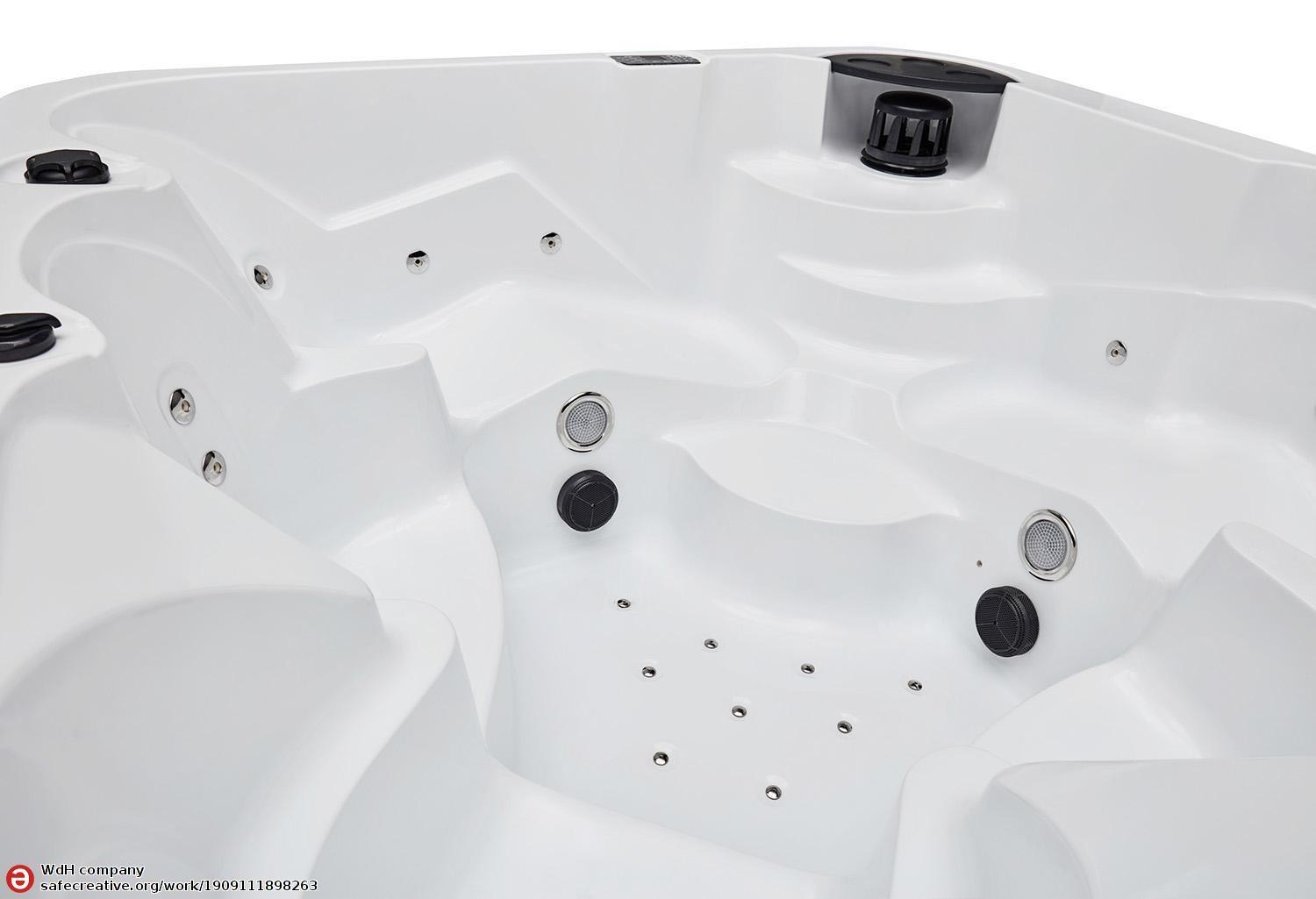 Vasca idromassaggio da esterno jacuzzi Nectar