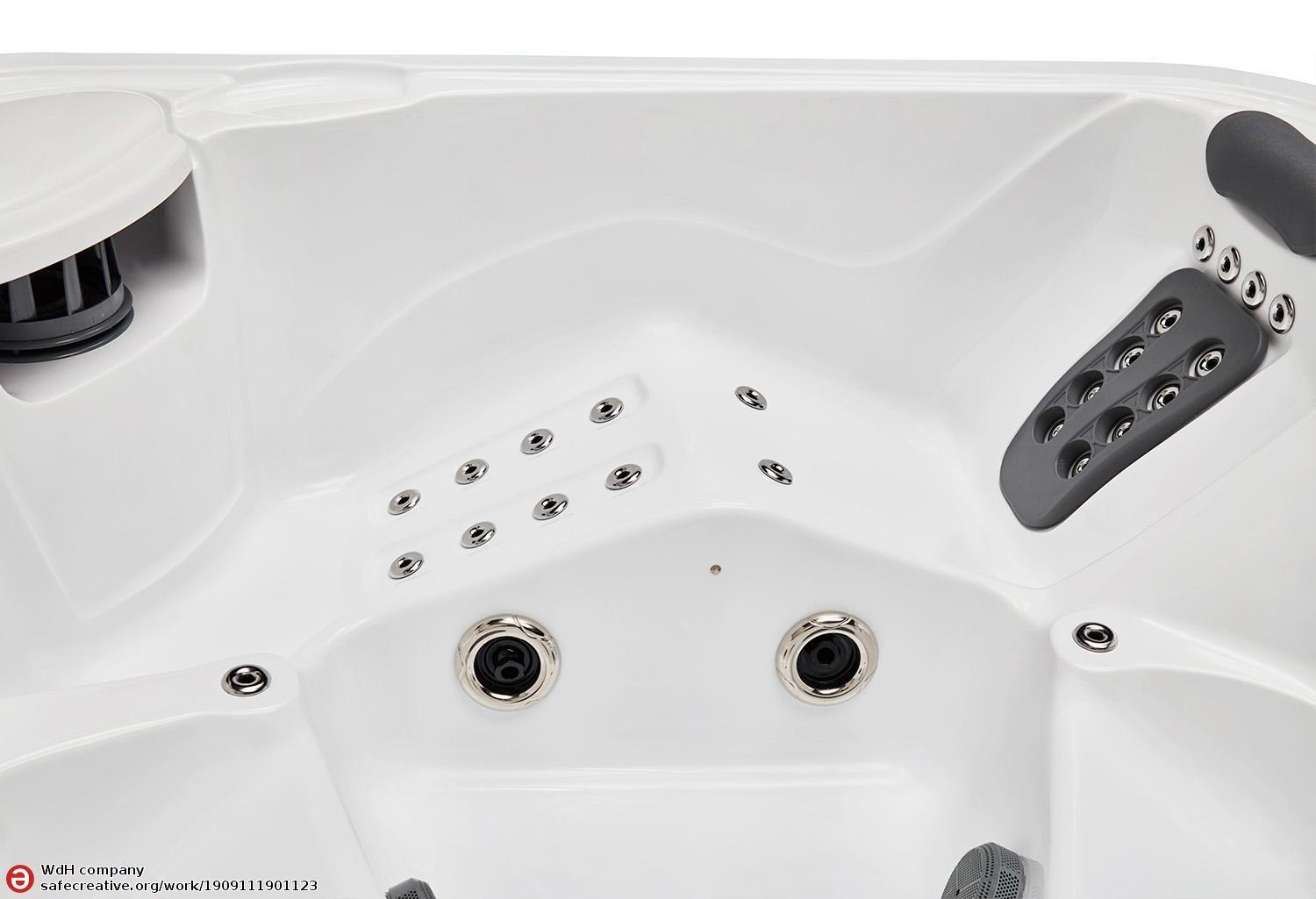 Vasca idromassaggio da esterno jacuzzi Luna