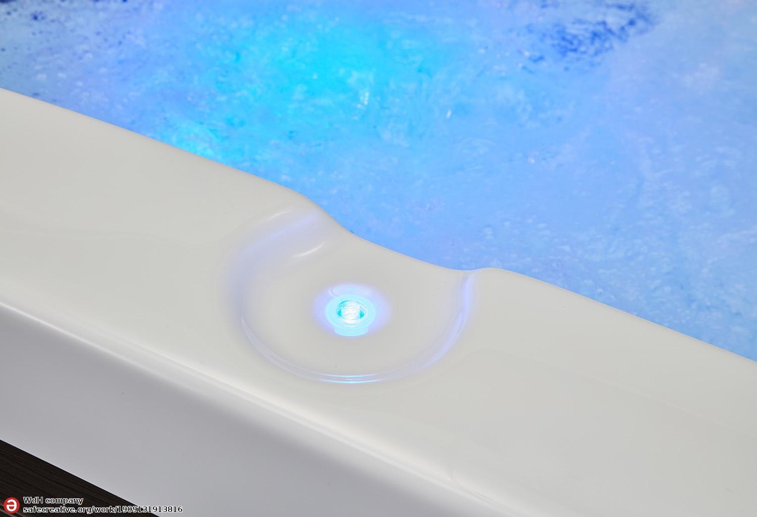 Vasca idromassaggio da esterno jacuzzi Enchant