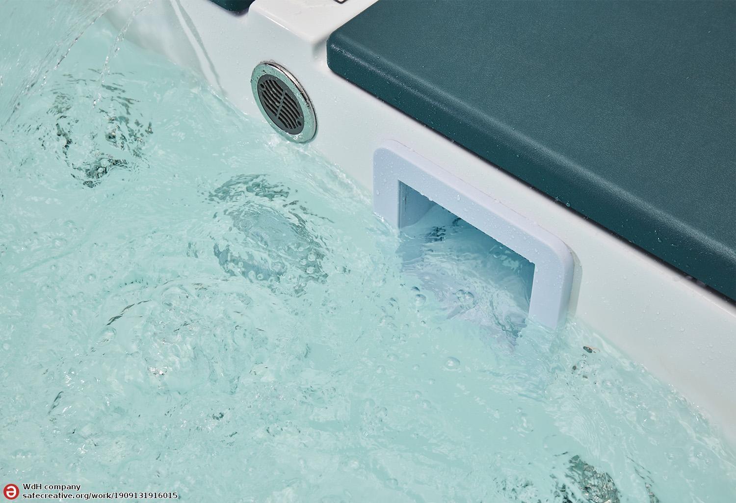 Vasca idromassaggio da esterno jacuzzi Crystal "Low Cost"