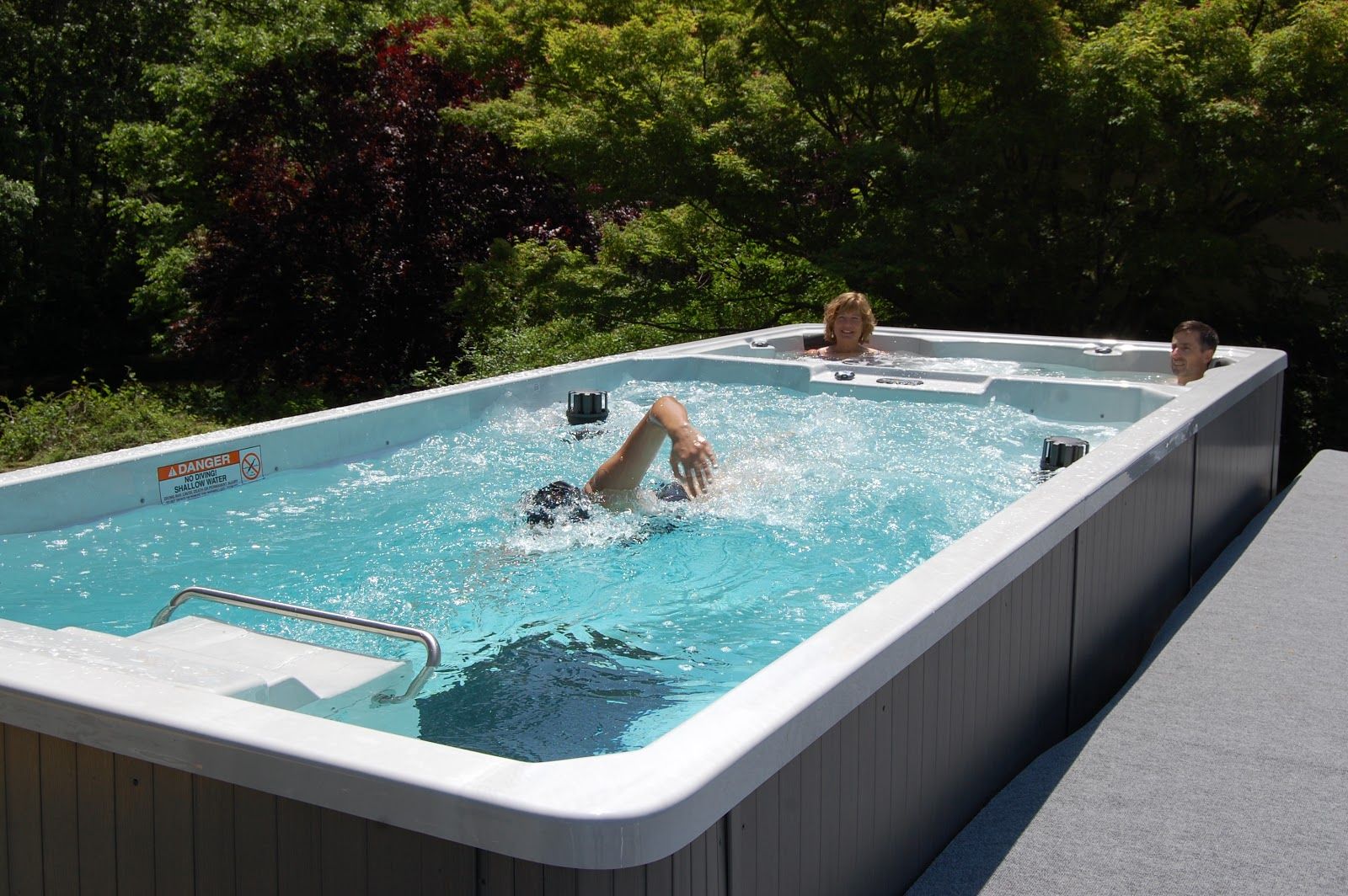 Piscina con idromassaggio: cosa c'è da sapere